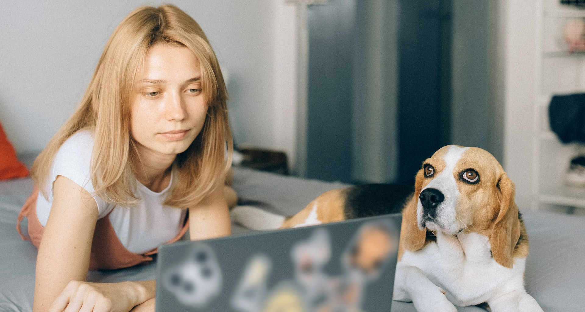 Comment gérer une relation amoureuse à distance : stratégies clés